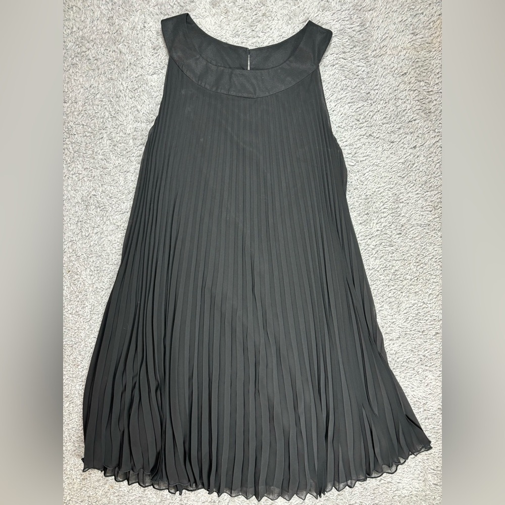 Voir Voir Dress Womens 10 Accordion Pleated Sleeveless Black Classic Party Date